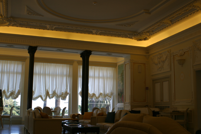 Illuminazione-con-strisce-led-in-prestigioso-Hotel-di-Sanremo